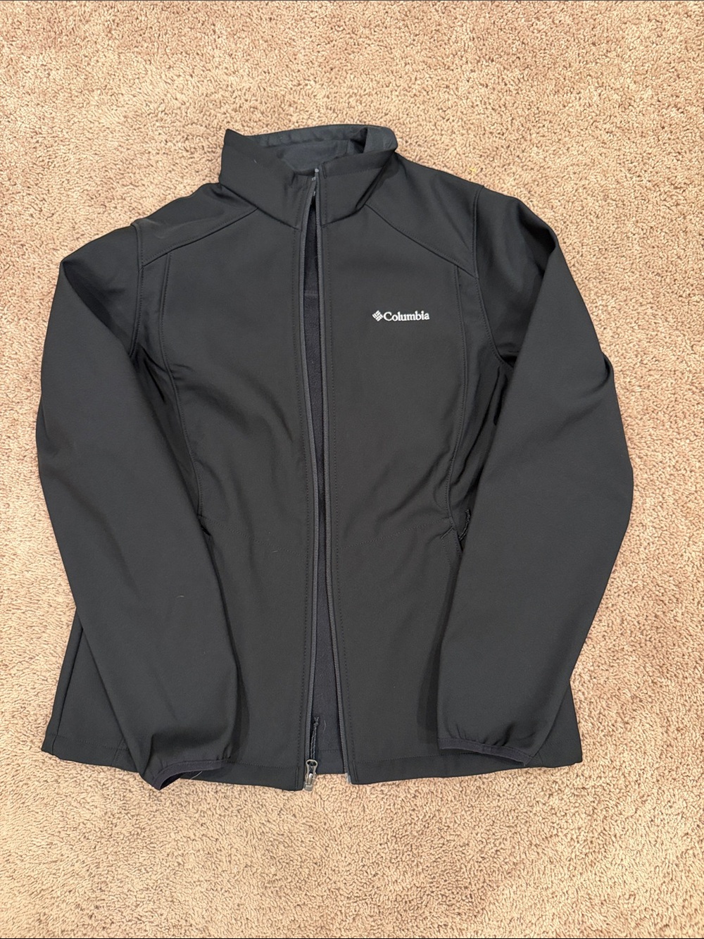 Women’s Columbia Black Full-Zip Softshell Jacket